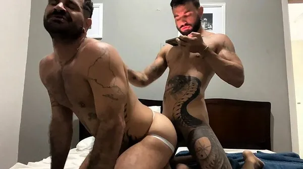 Fernando Brutto & Master Ikarus – Sub Guy Takind Dick And Obeying